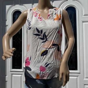 Floral sleeveless shirt size: XS